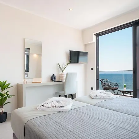 Ristanis Horizon Mare Luxury Beachfront Retreat * ポロス
