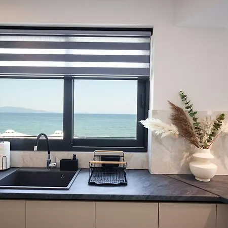 Ristanis Horizon Mare Luxury Beachfront Retreat ポロス